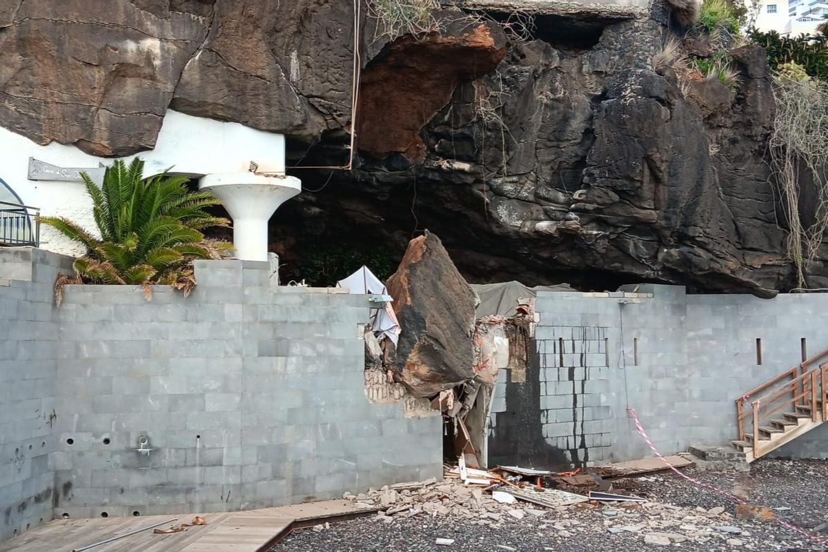 Daños ocasionados por una piedra en Tabaiba