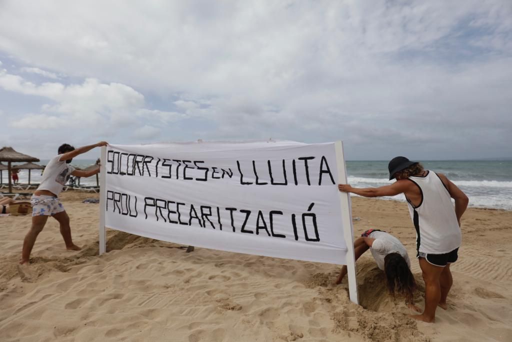 Huelga de socorristas en las playas de Palma