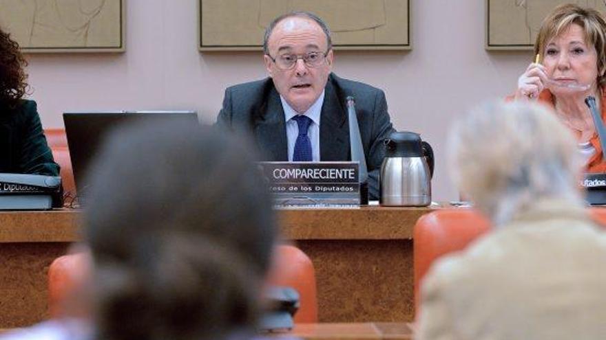El governador del Banc d&#039;Espanya Luis María Linde, al Congrés