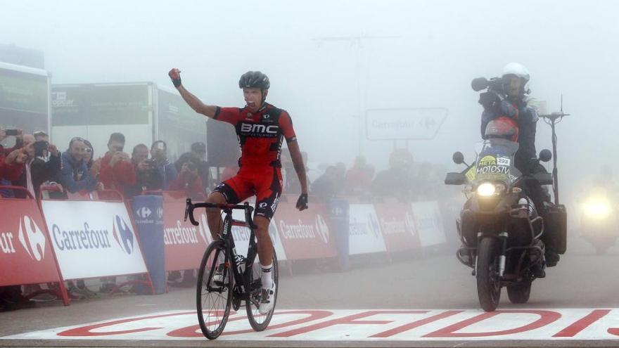 Alessandro De Marchi (BMC) celebra el triunfo en la etapa de ayer.