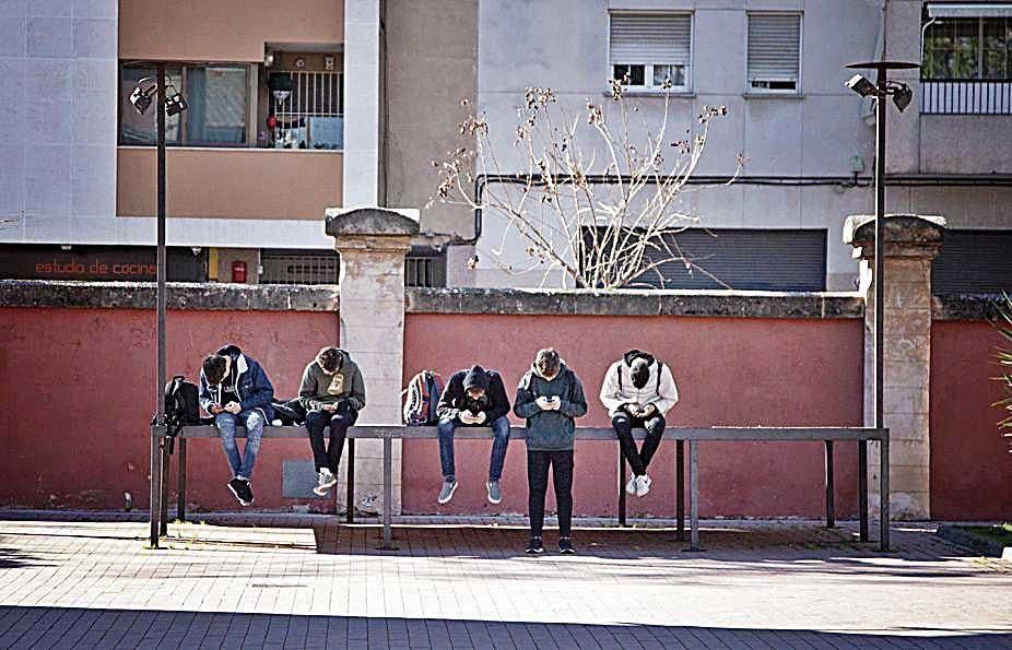 Premio Curso Fotografía Mallorca: Graciela De Pablos. Tema: Adolescentes