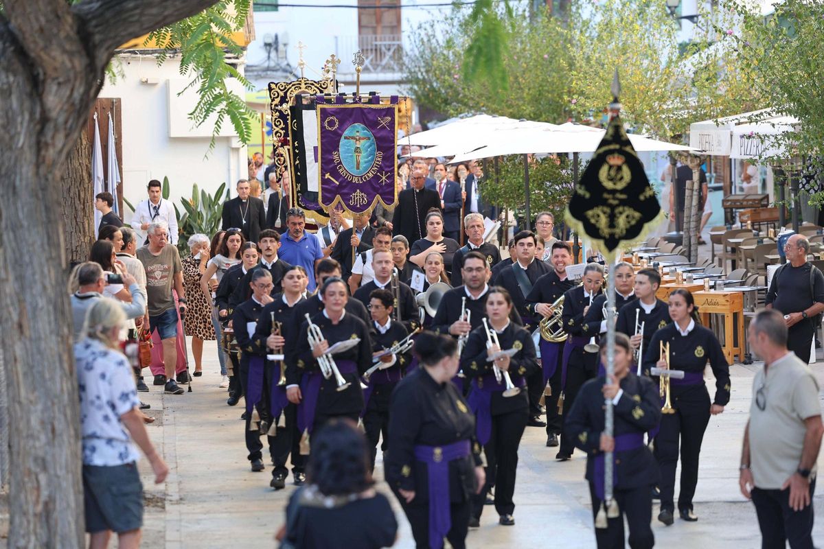 Solemnidad en el arranque del Congreso Nacional de Semana Santa en Ibiza