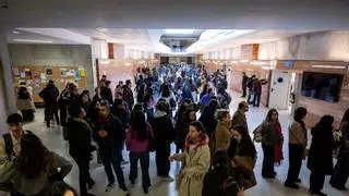 Primeras sensaciones tras el examen mir en Aragón: "Creo que ha sido más sencillo que el del año pasado, pero da vértigo"