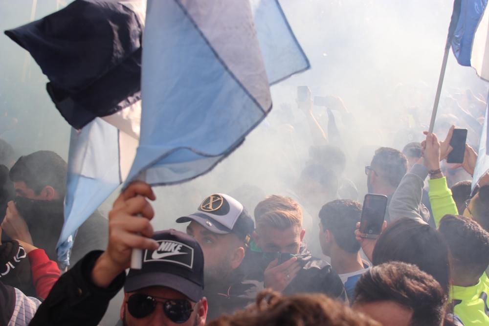 Recibimiento al Málaga CF antes del partido ante el Deportivo