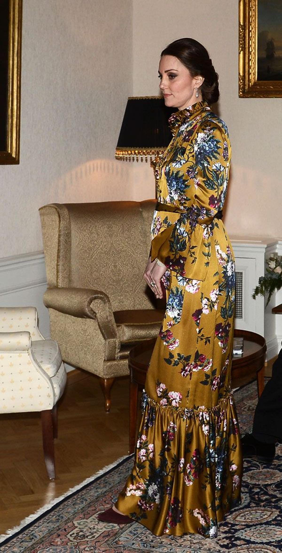 Kate Middleton con vestido de flores de Erdem