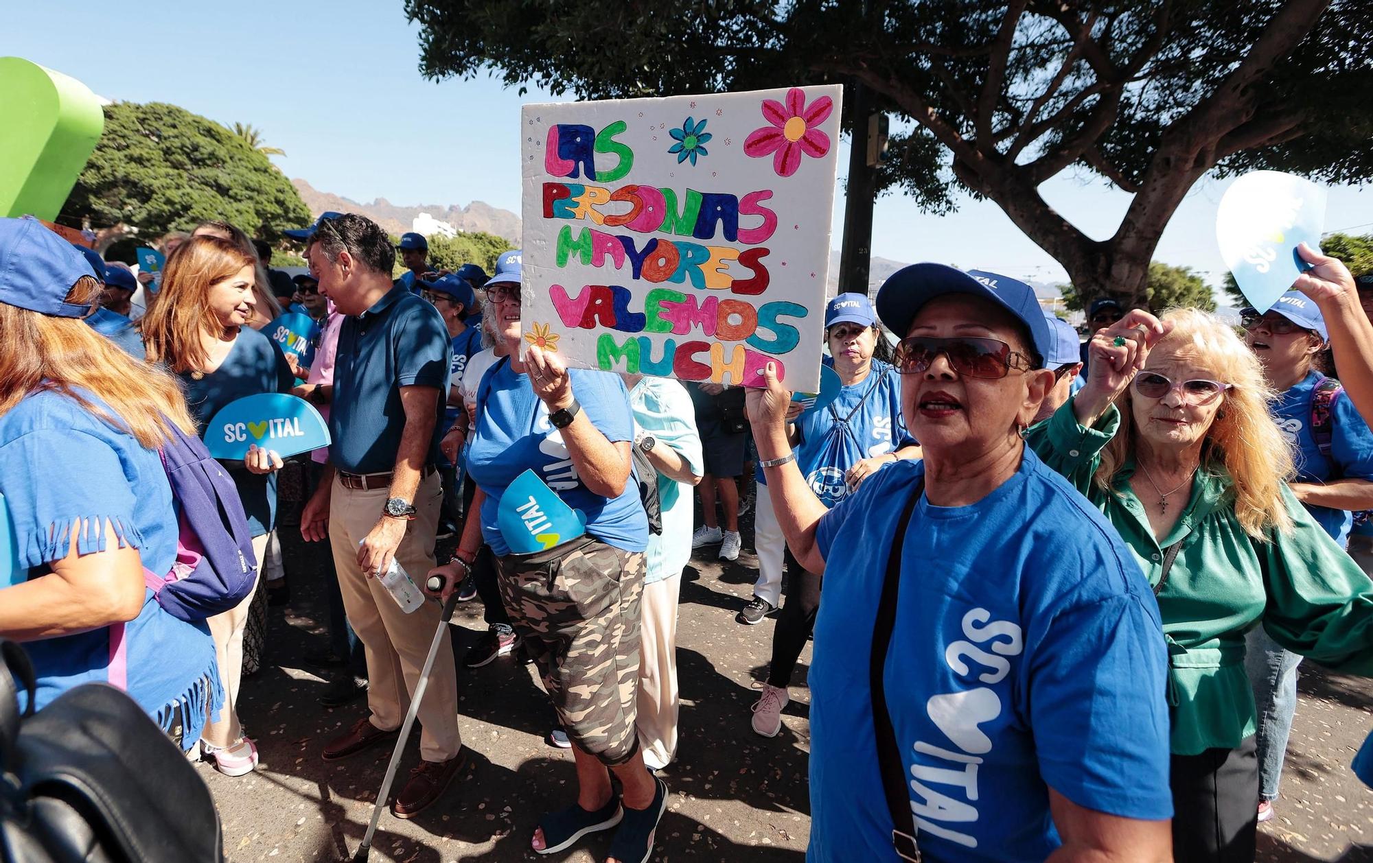 Flashmob de mayores en Santa Cruz de Tenerife