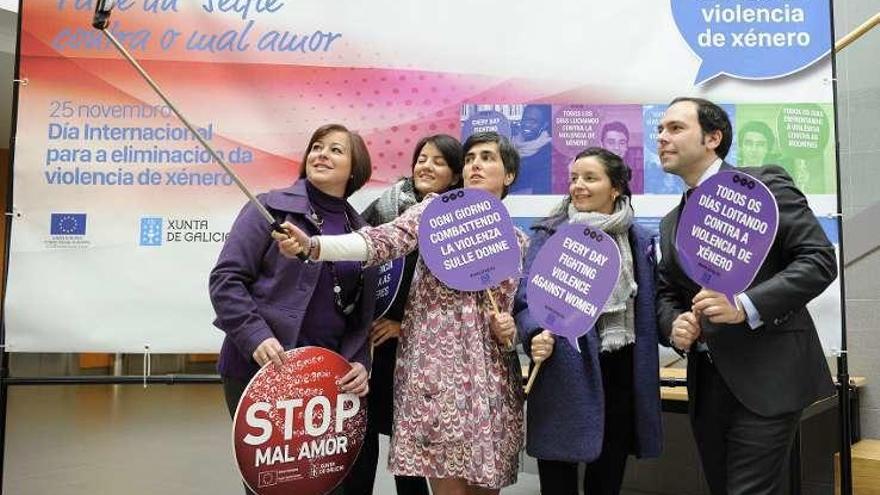 Algunos asistentes, durante la presentación de la campaña.