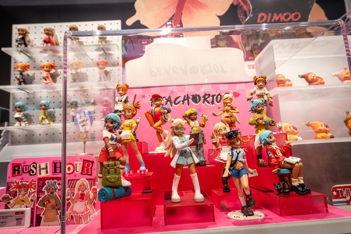 Colas masivas en Pop Mart por la llegada de Labubus a Barcelona