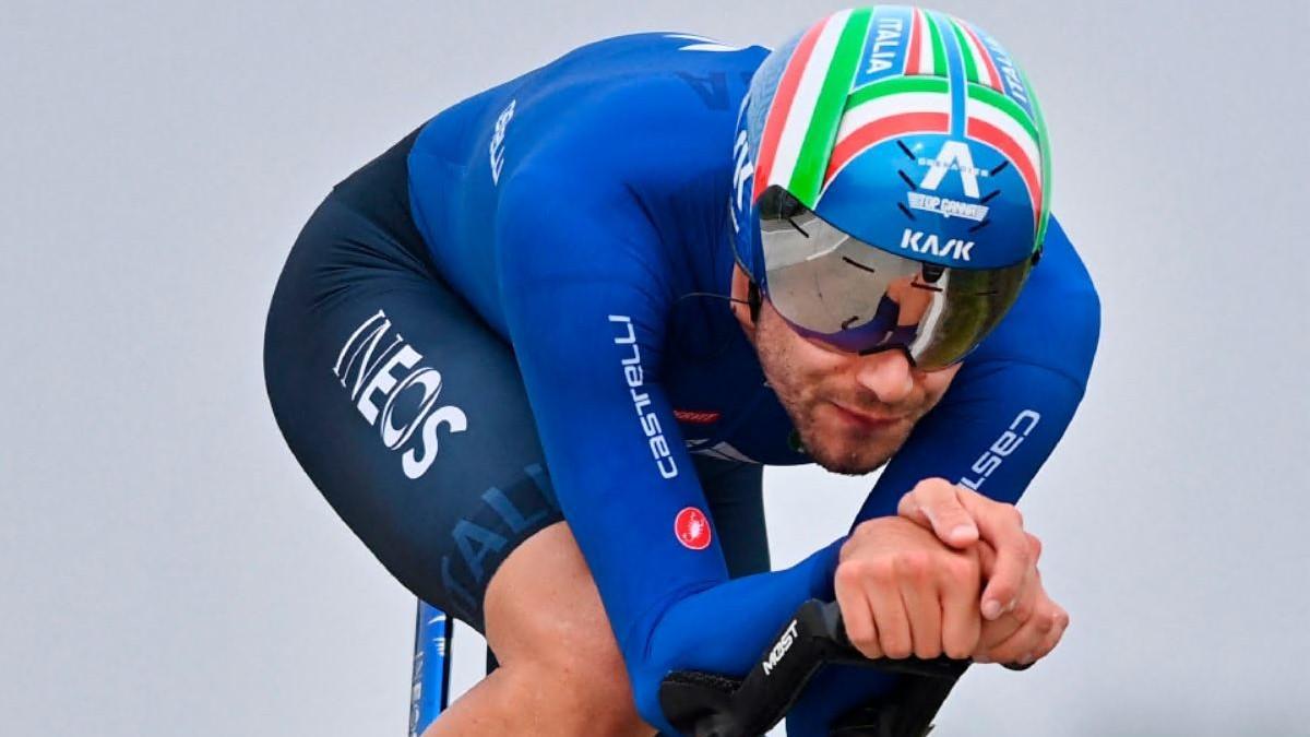 Filippo Ganna durante la crono