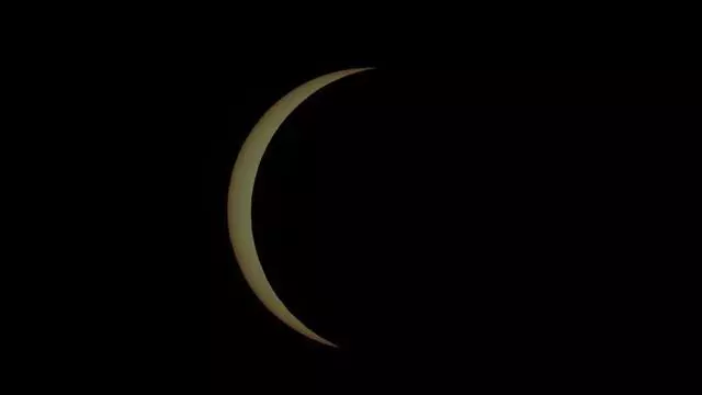 Timelapse del eclipse total de Sol grabado desde Cangas de Morrazo