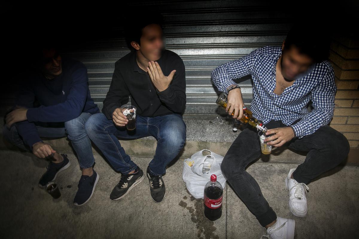 La nova ordenança contra el ‘botellon’ de Mataró també perseguirà la mendicitat