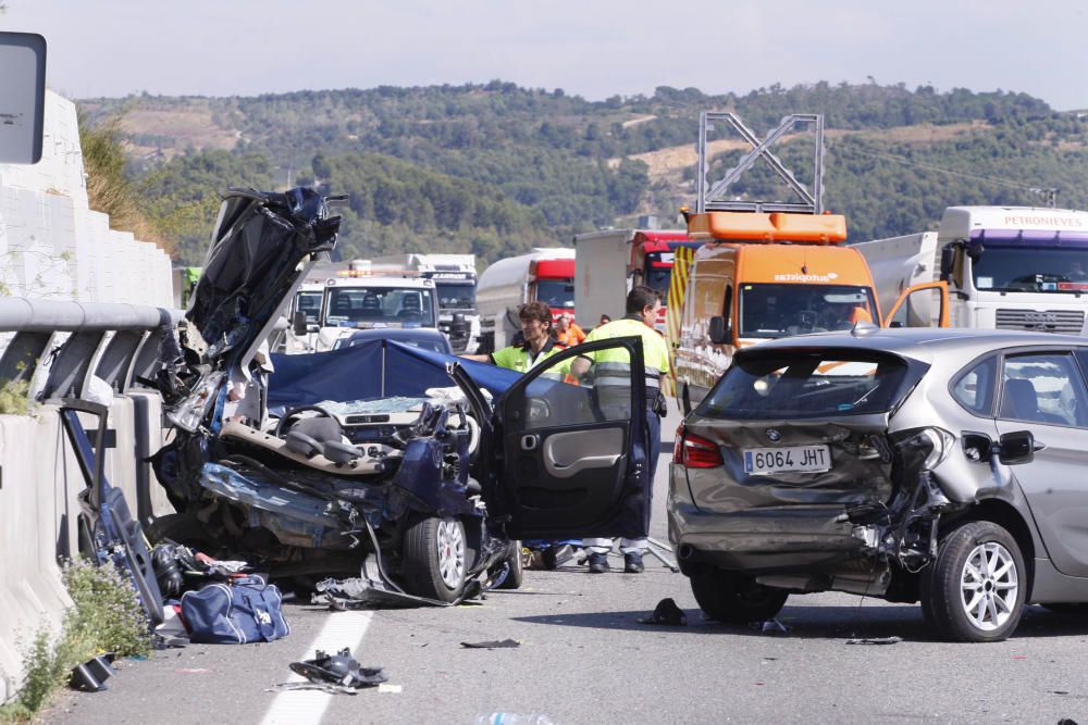 Accident de trànsit a l'AP-7 a Sarrià de Ter