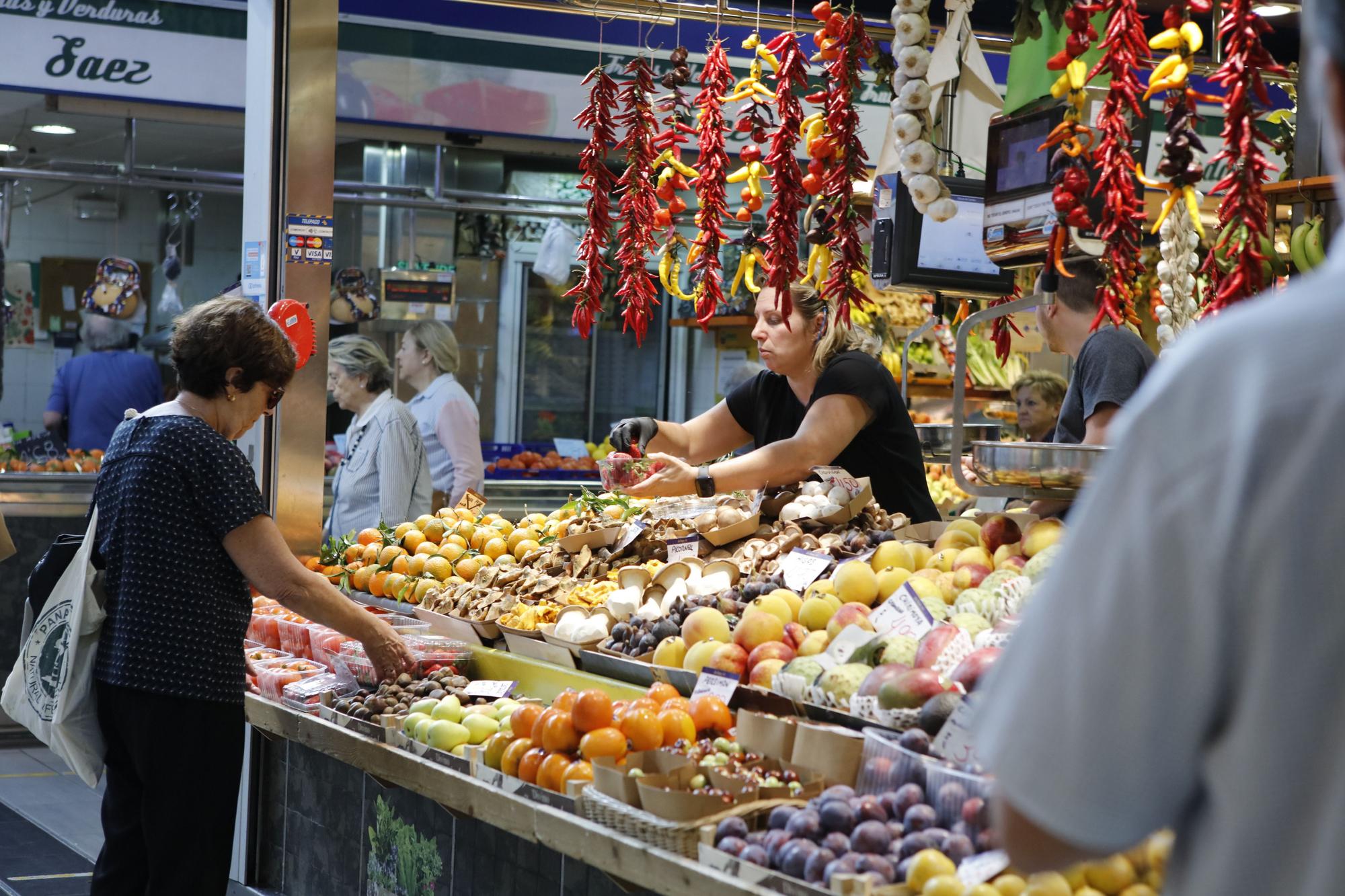 Mitten im Zentrum: Der Markt an der Plaça de l'Olivar