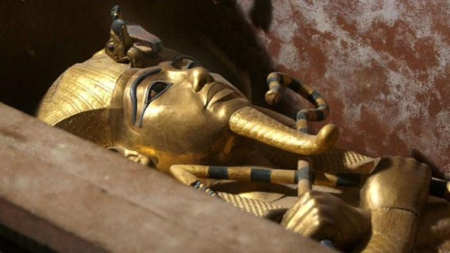 90 años de Tutankamón