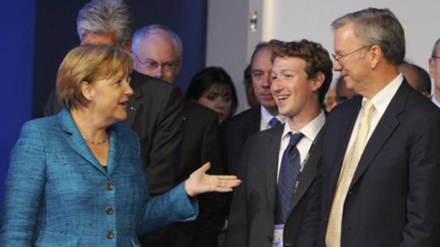 El fundador de Facebook participa en el G-8