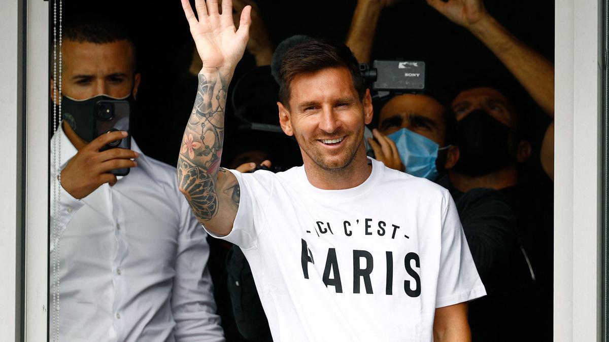 Leo Messi en la seva arribada a París