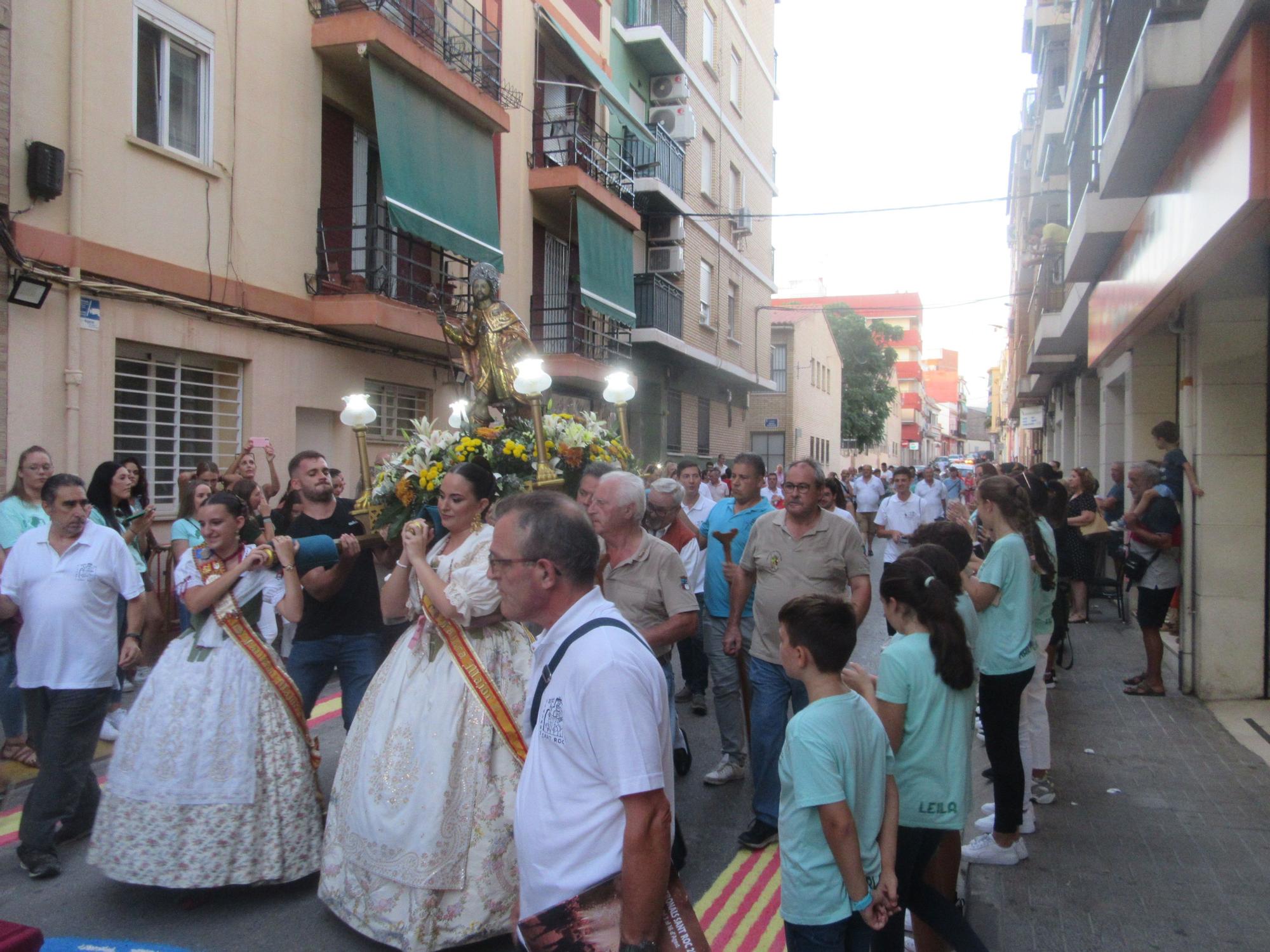 Sant Roc supera el ecuador de su peregrinación por Burjassot