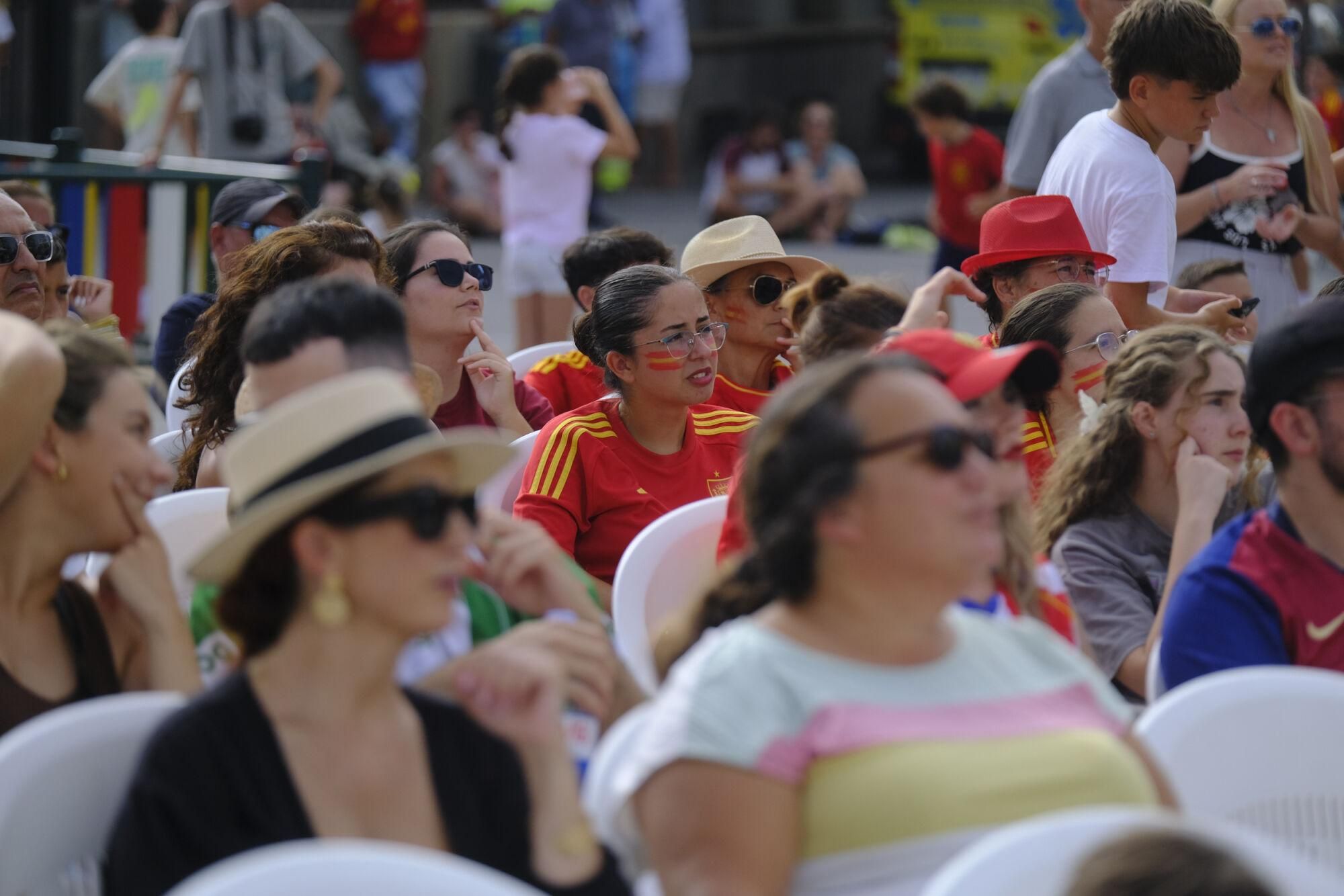Ambiente de la final de la Eurocopa femenina de fútbol 