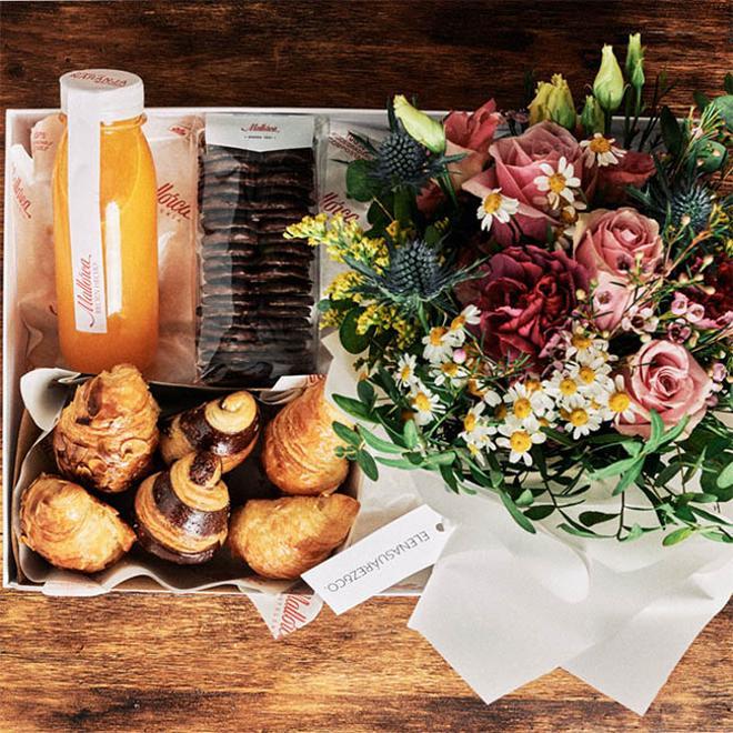 Desayuno 'Croissants y flores' de Pastelería Mallorca