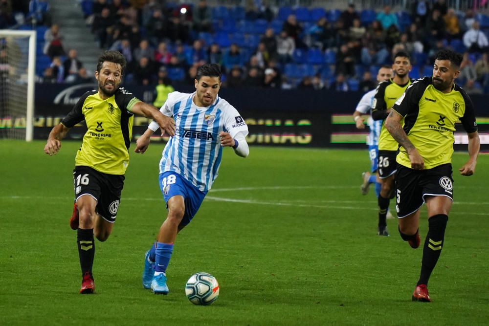 Partido del Málaga CF y el Tenerife en La Rosaleda.