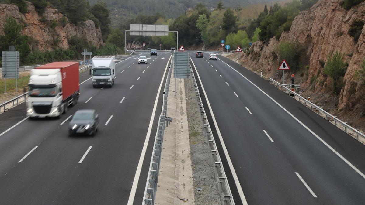 PEAJE AUTOPISTAS  ¿Tendrás que pagar peaje en las autopistas españolas  desde 2024? El director de la DGT asegura que se trata de una “imposición  de Bruselas”