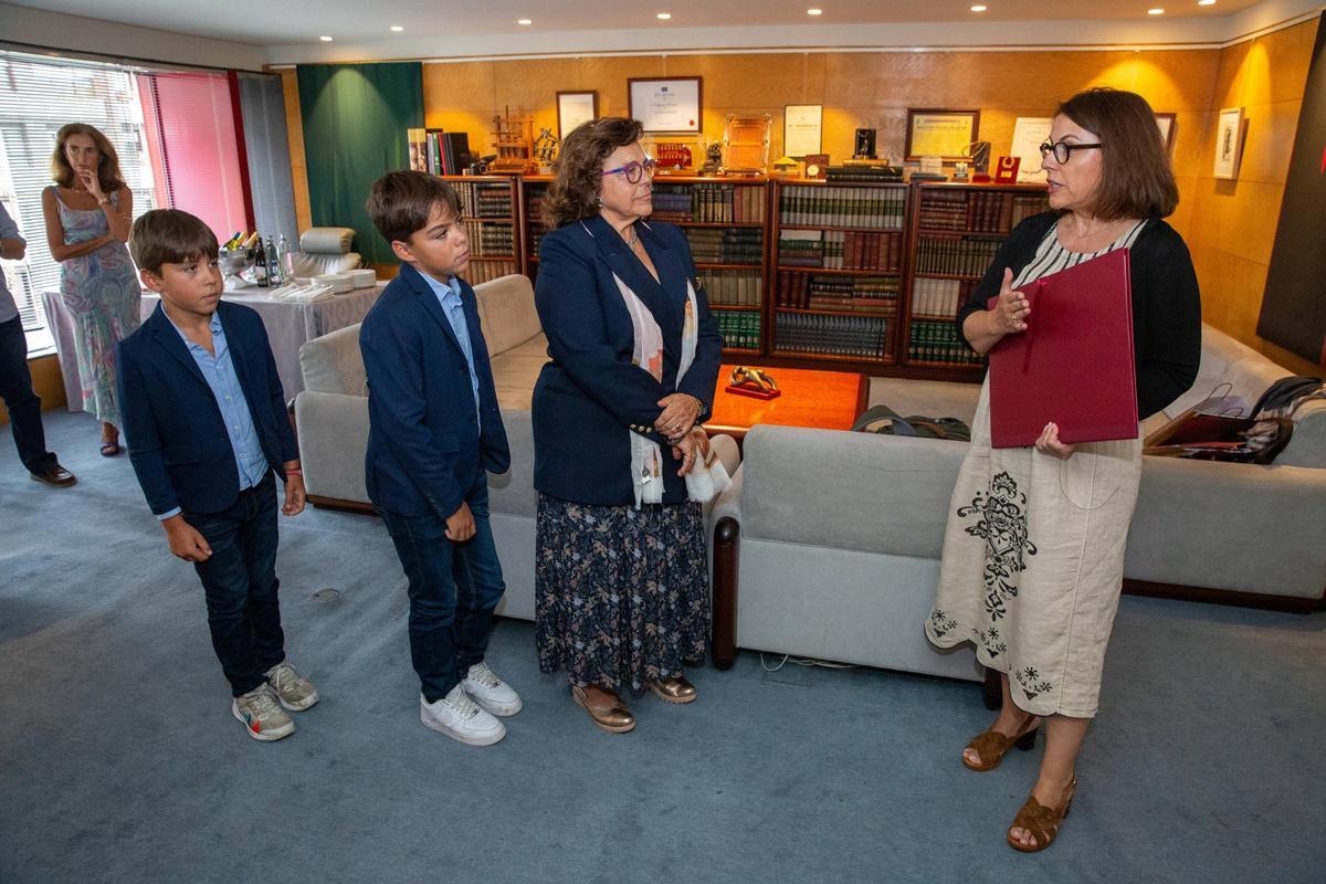 Adonina Tardón, primera catedrática de Medicina Preventiva de la Universidad de Oviedo, "Asturiana del mes"