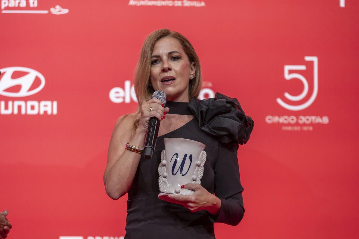 María Rosa Durán tras recirbir el Premio Mujer STEM.