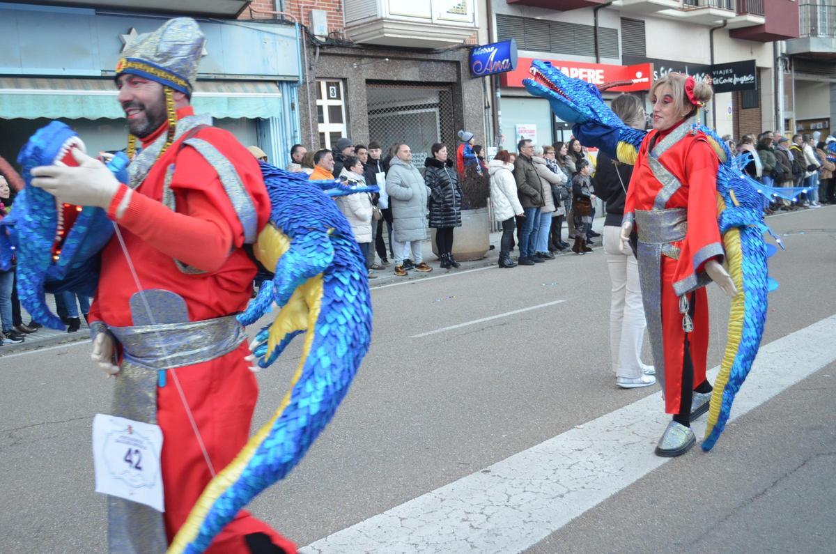 GALERÍA | El desfile de carnaval de Benavente, en imágenes GALERÍA | El desfile de carnaval de Benavente, en imágenes