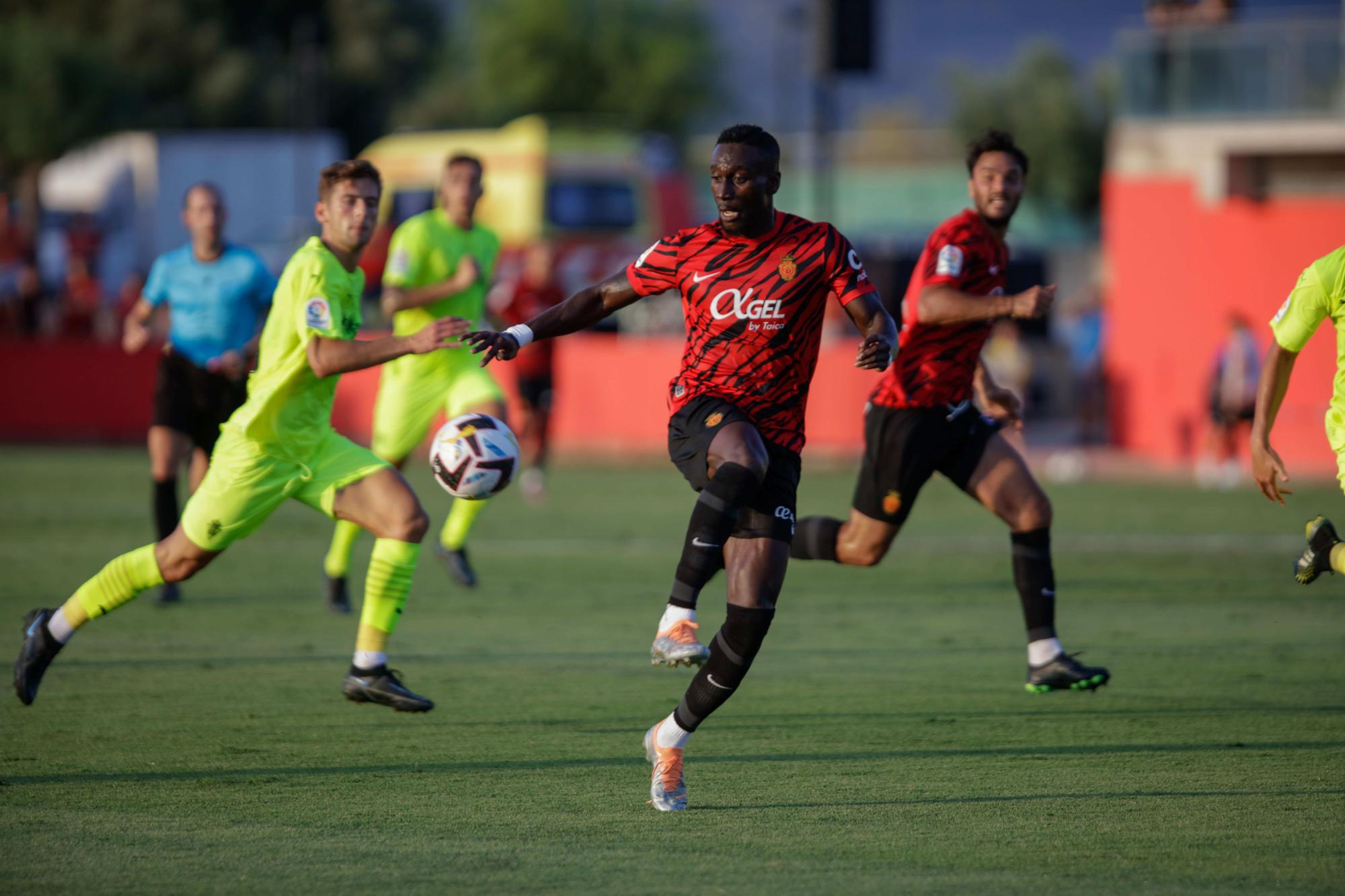 El Mallorca gana al Sporting con otra portería a cero