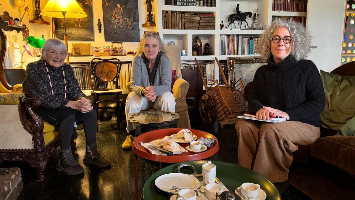 Pilarin Bayés, Marga Nadal i Cristina Masanés.