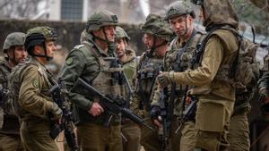 Soldados del Ejército de Israel en una zona cercana a la frontera del Líbano, este jueves.