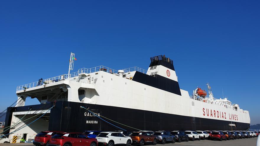 Defensa &quot;tunea&quot; en Vigo el buque Galicia