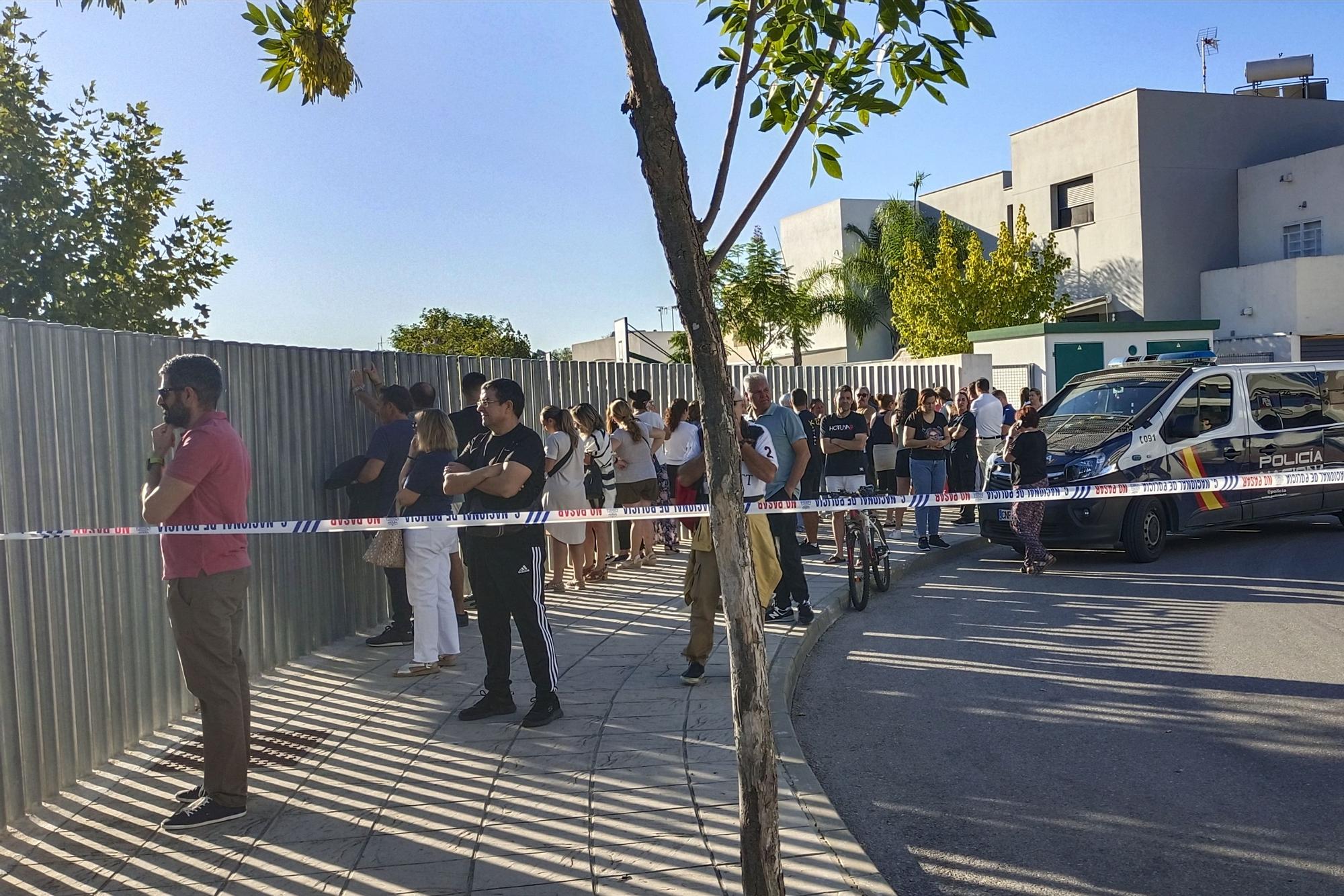 El estudiante fue detenido en el instituto de Jerez cuando aún portaba dos cuchillos
