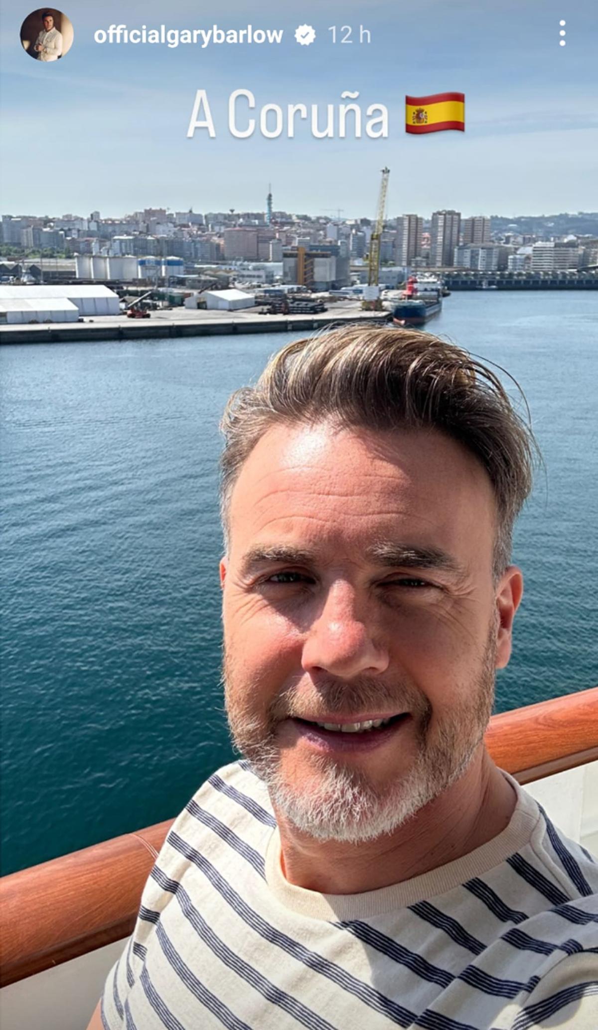 Gary Barlow, de Take That, visita A Coruña a bordo del crucero 'Arvia'.