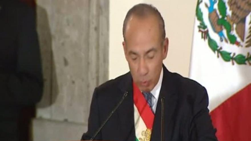 Felipe Calderón se despide junto al Príncipe