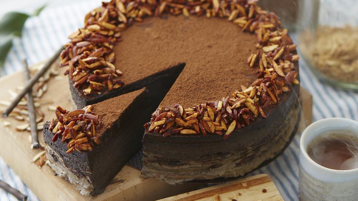 Postre para perder peso: la sencilla receta del pastel de castañas y avellanas que tiene solo 160 calorías