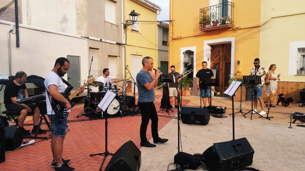 Tramuntana Fusió cuenta entre sus integrantes con el virtuoso de la dolçaina Pasqual Salort