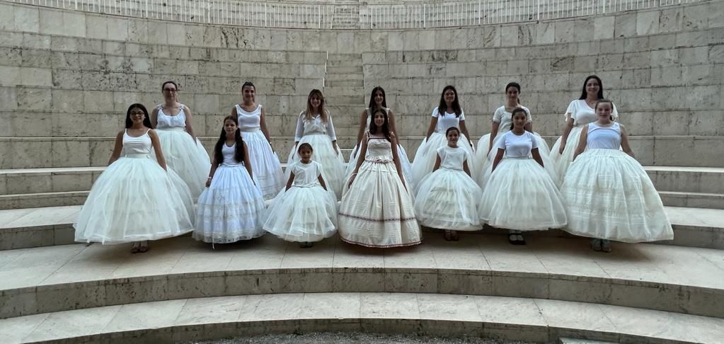 Ensayo de la exaltación de las Falleras mayores de Sagunt en el Teatro Romano.