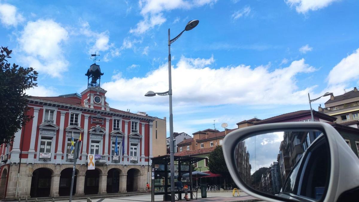 El edificio del Ayuntamiento de Mieres. | LNE