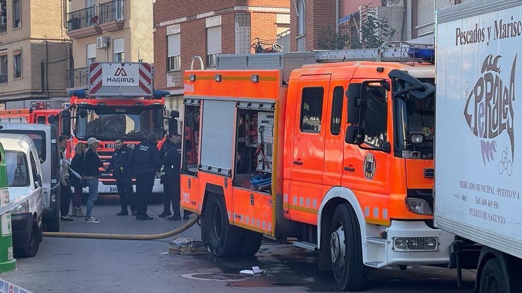 Fallece una mujer en un incendio en Port de Sagunt