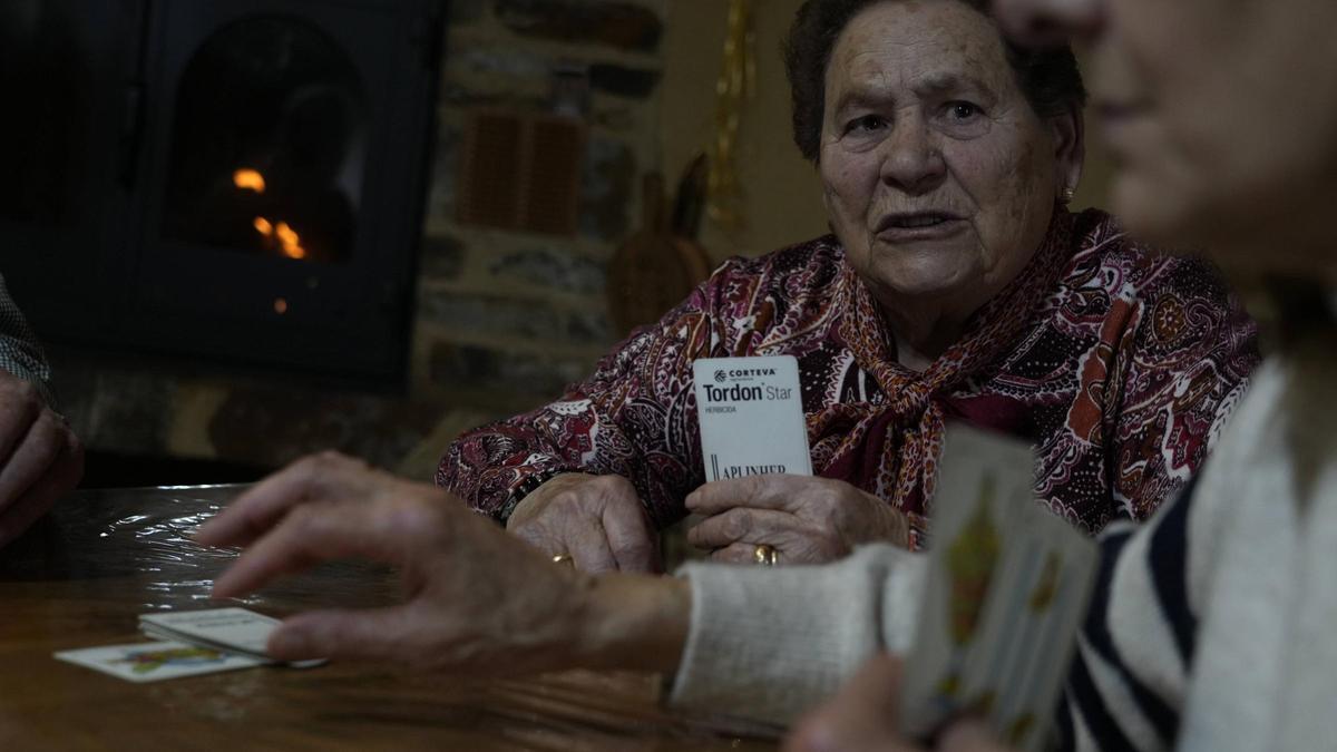 Rafaela Caballero Villalón, en distintos momentos de la entrevista.
