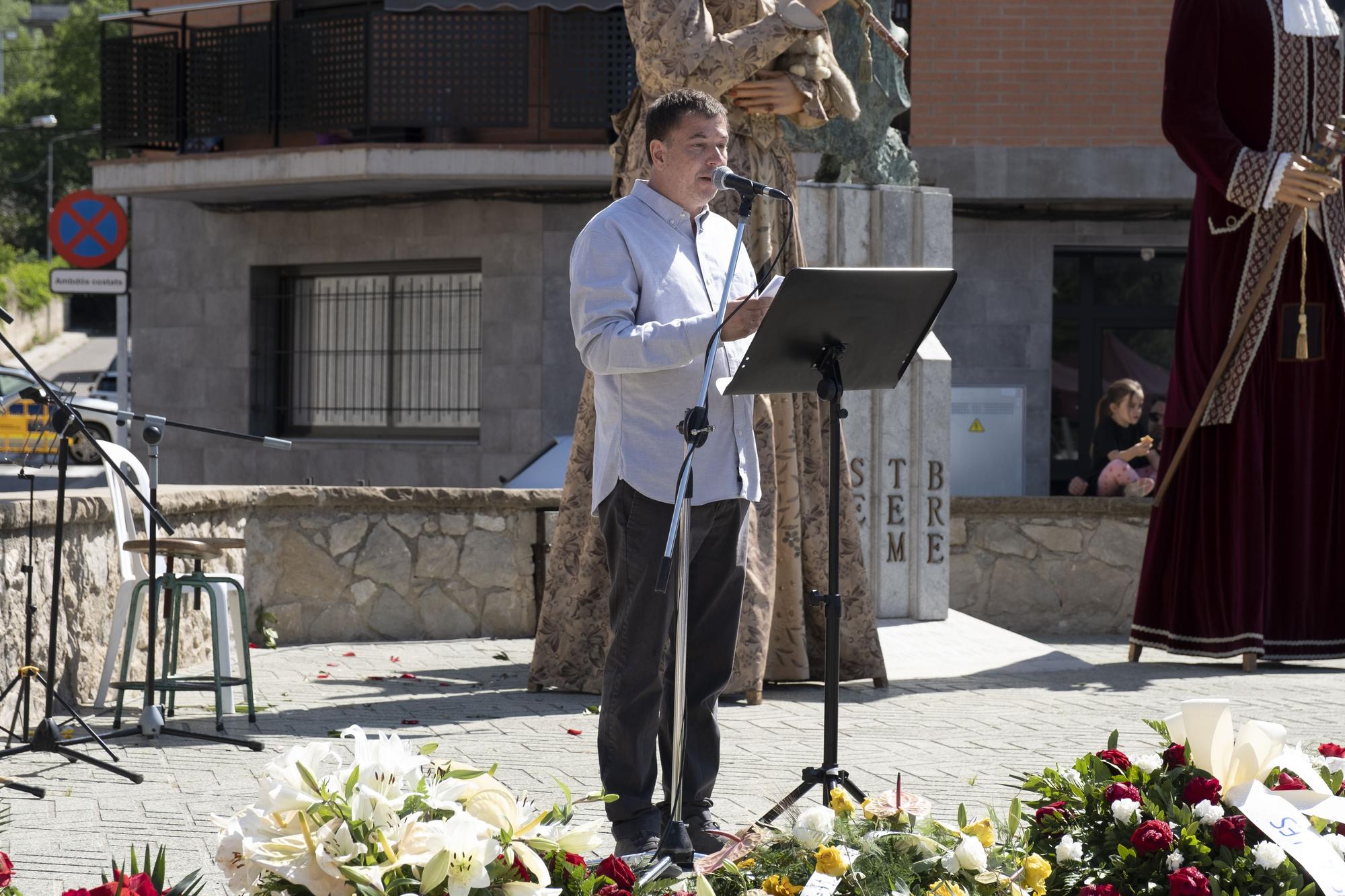 Centenars de persones acomiaden Oriol Sardà a Sant Vicenç de Castellet