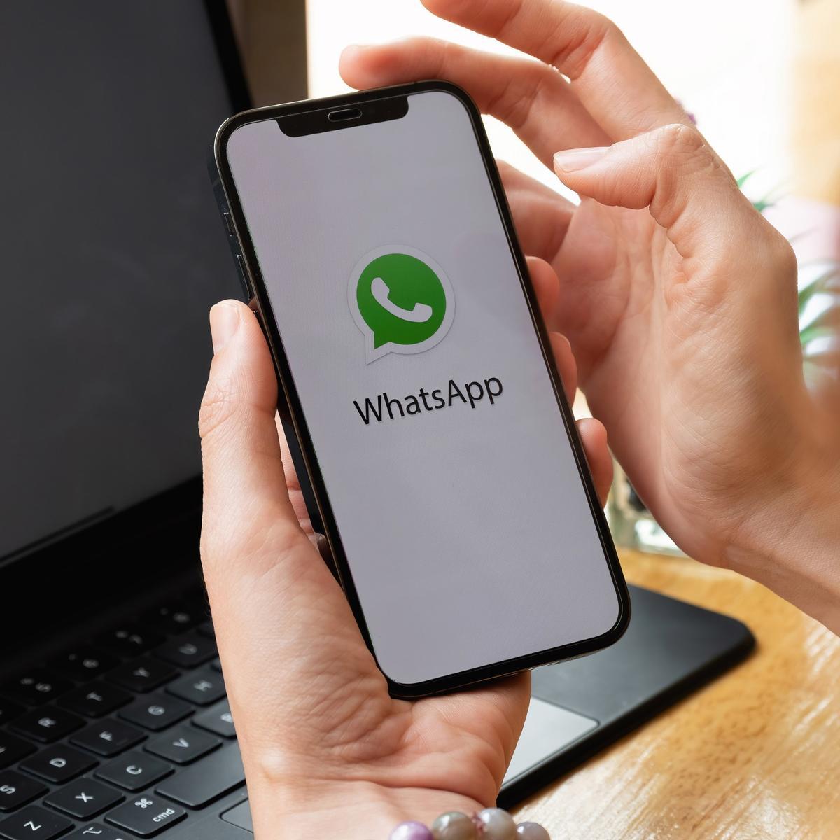 Los móviles en los que WhatsApp deja de funcionar en 2024: averigua si el  tuyo está en la lista