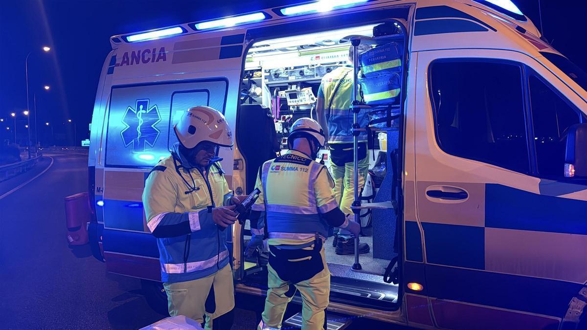 Efectivos sanitarios desplazados al lugar del accidente en Leganés.