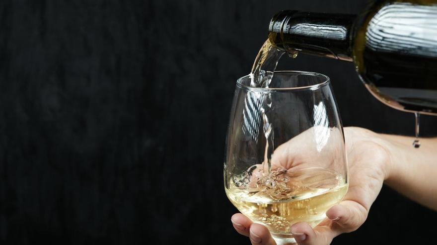 Buenos, baratos y blancos: 10 vinos fantásticos por menos de 10 euros