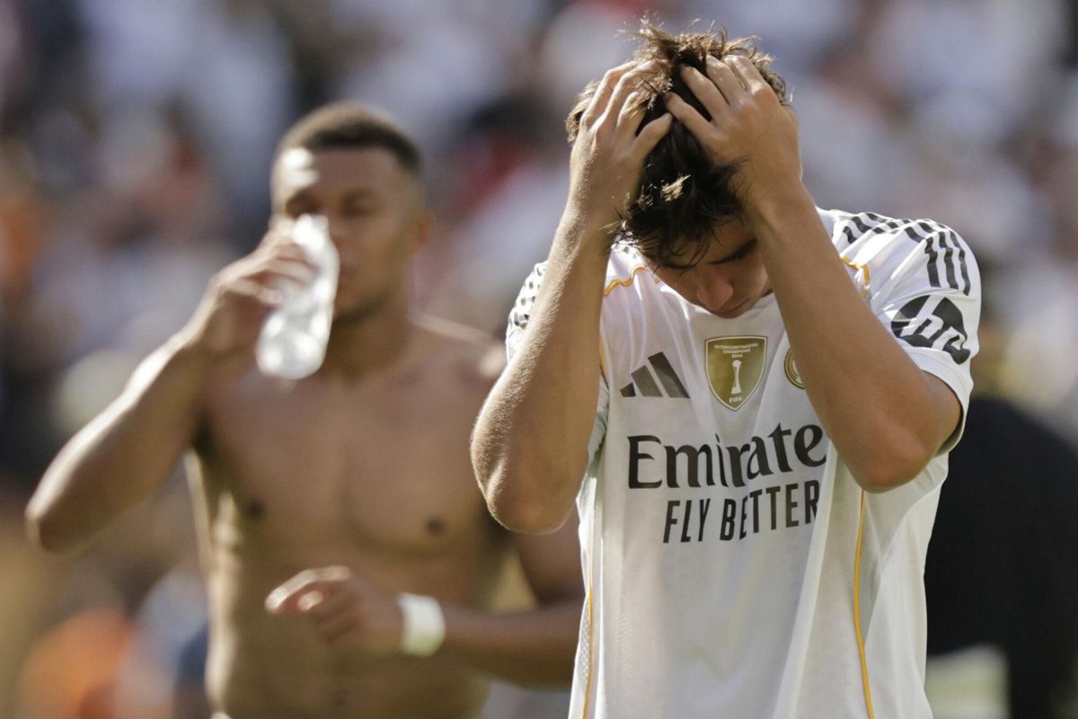 Real Madrid's Gonzalo Garcia reacts after the Club World Cup semifinal soccer match between PSG and Real Madrid in East Rutherford, N.J., Wednesday, July 9, 2025. (AP Photo/Adam Hunger). EDITORIAL USE ONLY/ONLY ITALY AND SPAIN