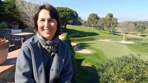 Carlota Sabaté llegó al club en un momento complicado para reflotarlo con su equipo y ahora suspira por tener más jugadoras golfistas