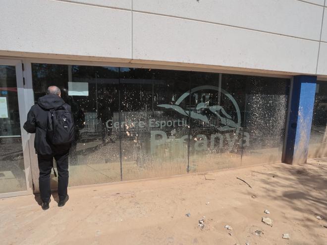 Visita del presidente del CSD, José Manuel Rodríguez Uribes, al polideportivo de Picanya
