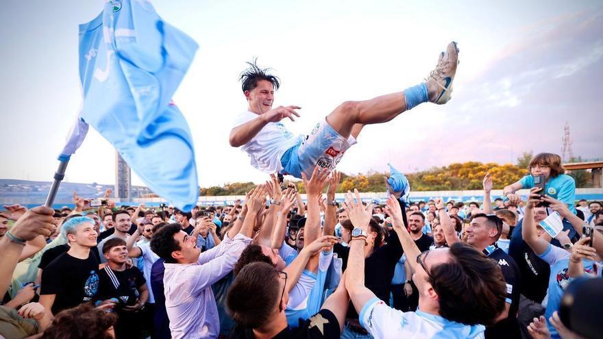 El Ciudad de Lucena celebra su ascenso a Segunda RFEF