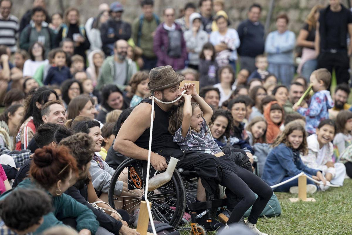 El castell de Munjüic se llena de circo como nuevo escenario de la Mercè